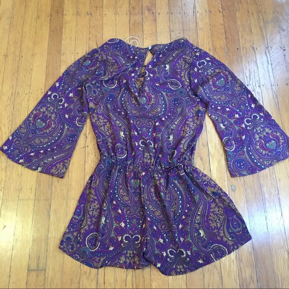 Show Me Your Mumu Tillie Lace Up Romper Sz Medium - Picture 6 of 6